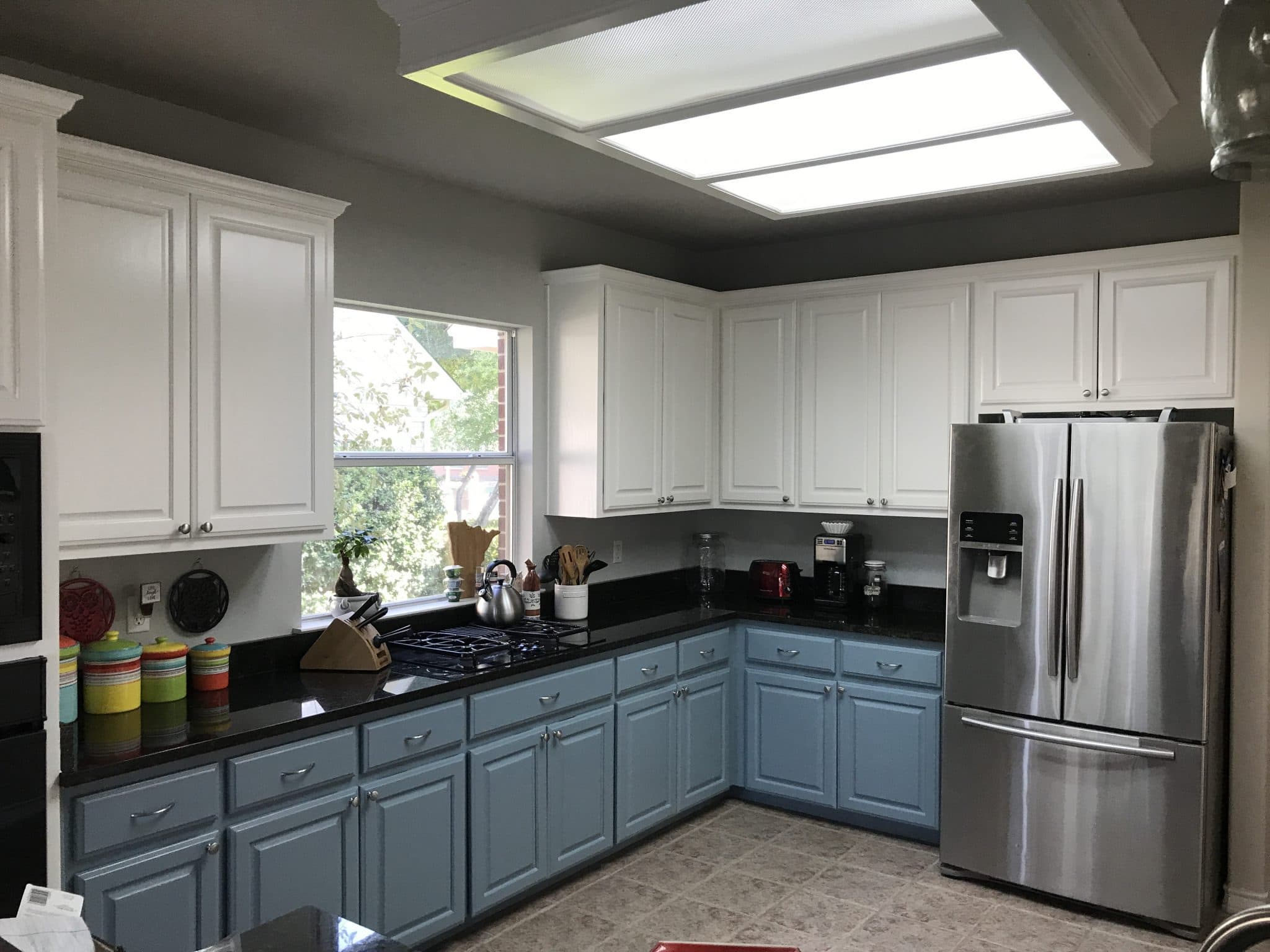 Kitchen Cabinets With 2 Different Colors
